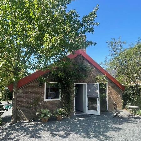 Bed & Breakfast+ De Kooimolen Dreumel Экстерьер фото